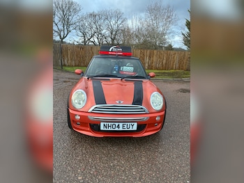 Used MINI Convertible 2004 for sale - 77620301: Photo
