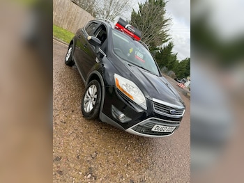 Used Ford Kuga 2010 for sale - 77669376: Photo