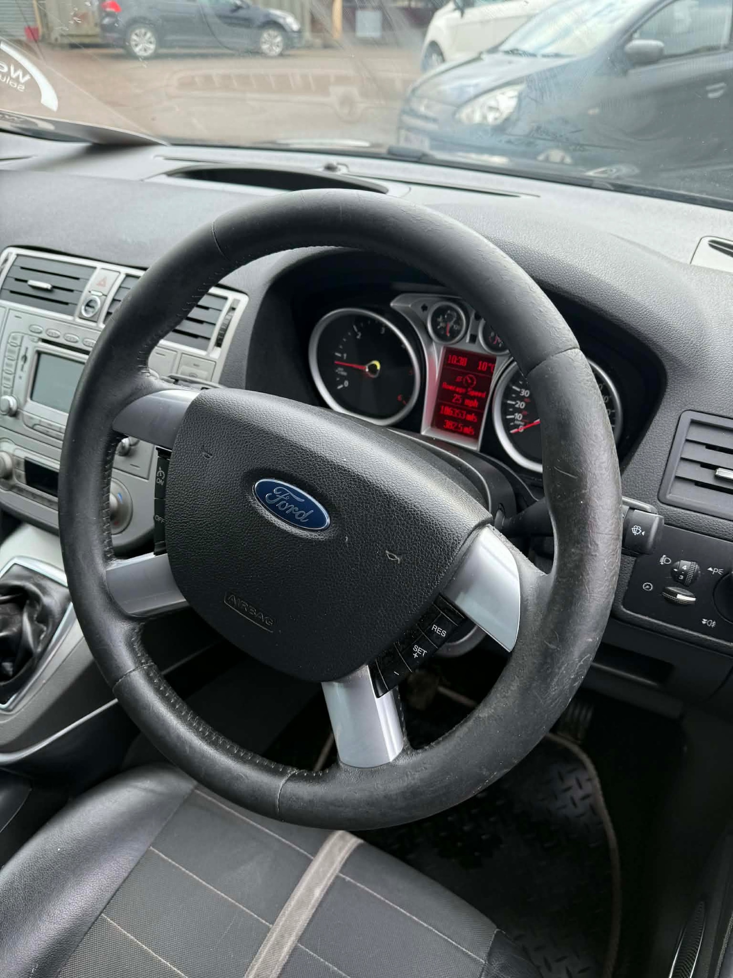 Used Ford Kuga 2010 for sale - 77669376: Photo 9