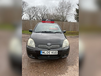 Used Toyota Yaris 2005 for sale - 77902779: Photo