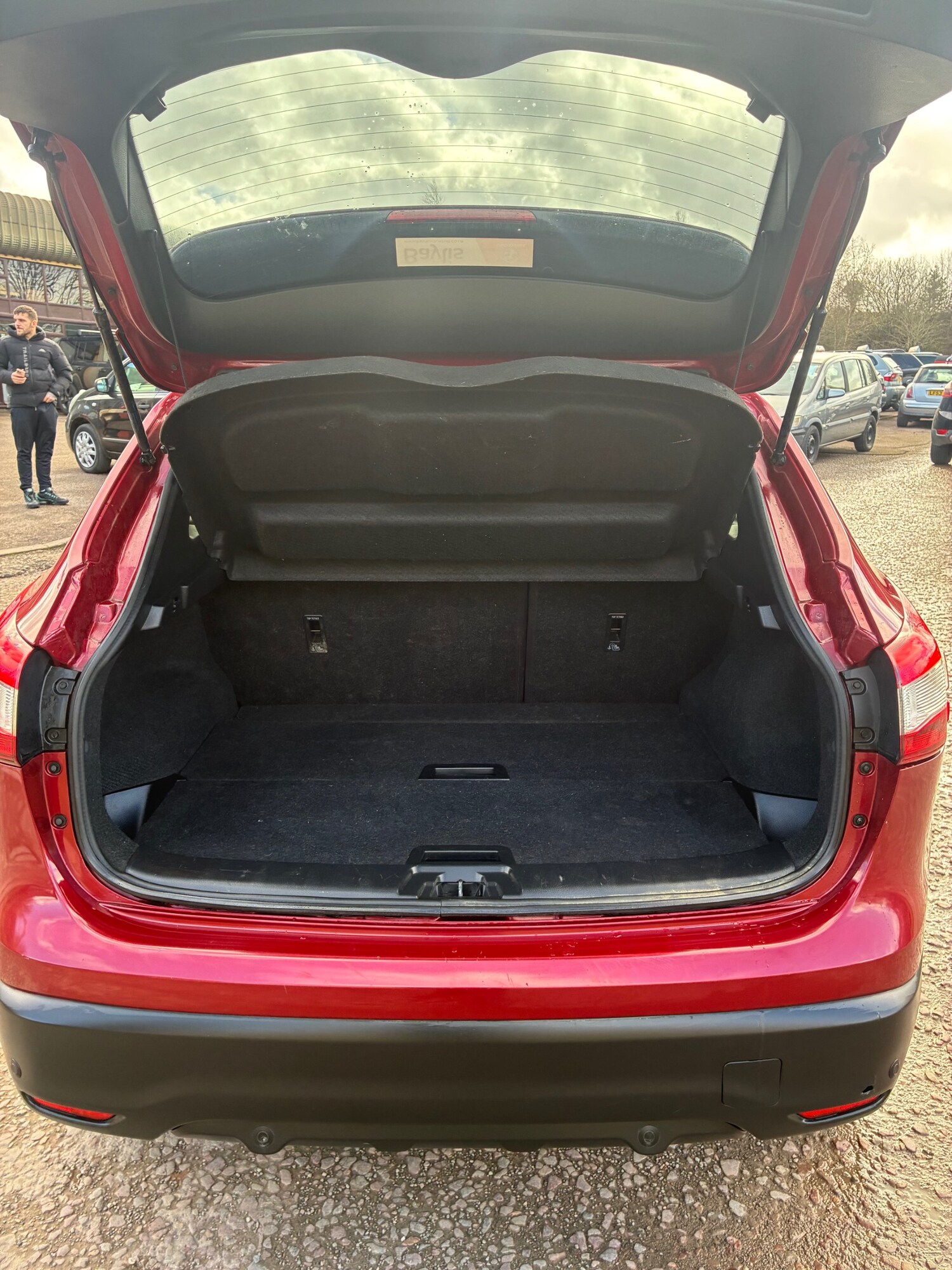 Used Nissan Qashqai 2015 for sale - 77830065: Photo 14