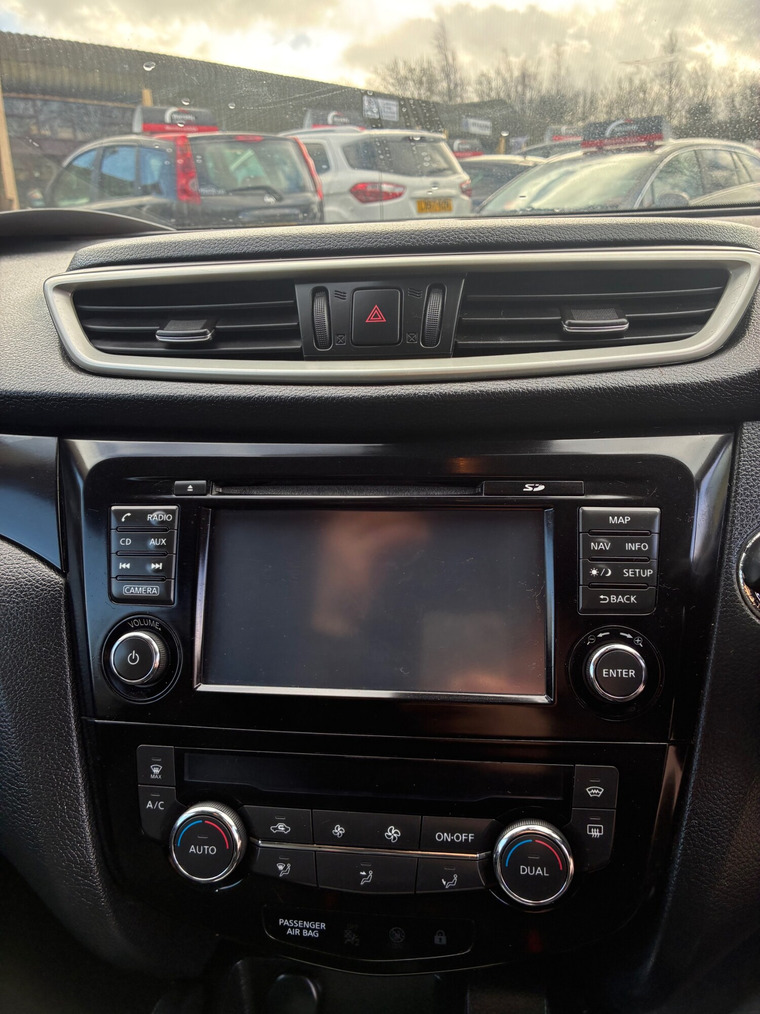 Used Nissan Qashqai 2015 for sale - 77830065: Photo 8