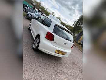 Used Volkswagen Polo 2010 for sale - 79616331: Photo