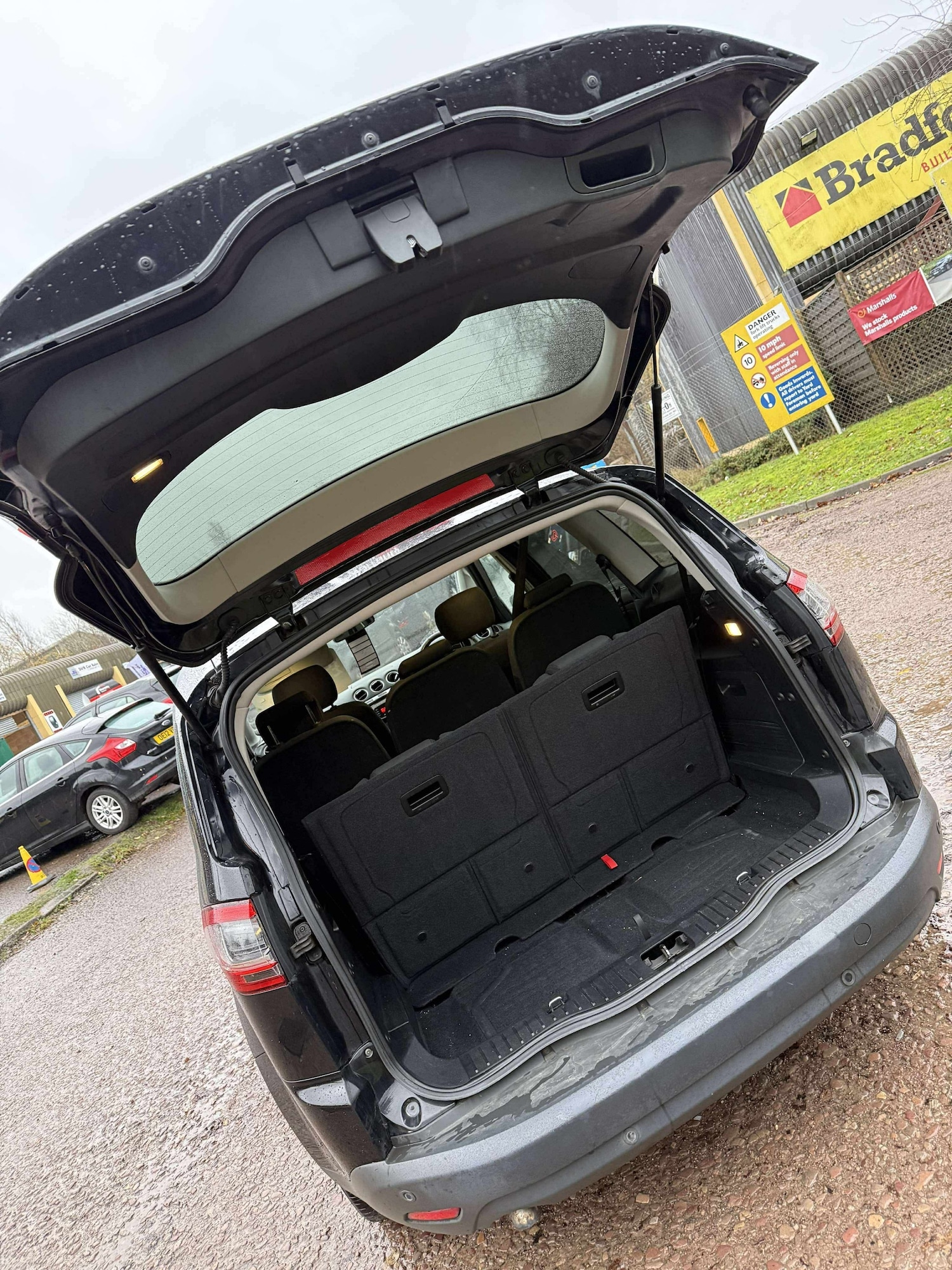 Used Ford S-Max 2012 for sale - 76882135: Photo 9