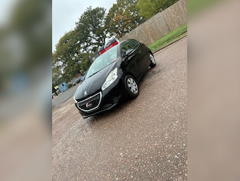 Used Peugeot 208 2012 for sale - 76255095: Photo