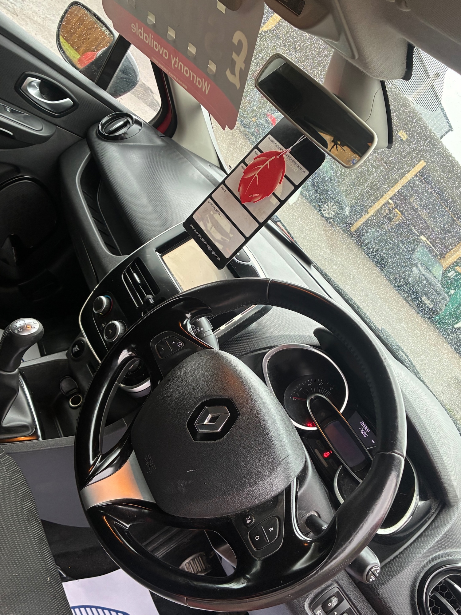 Used Renault Clio 2016 for sale - 77465859: Photo 11