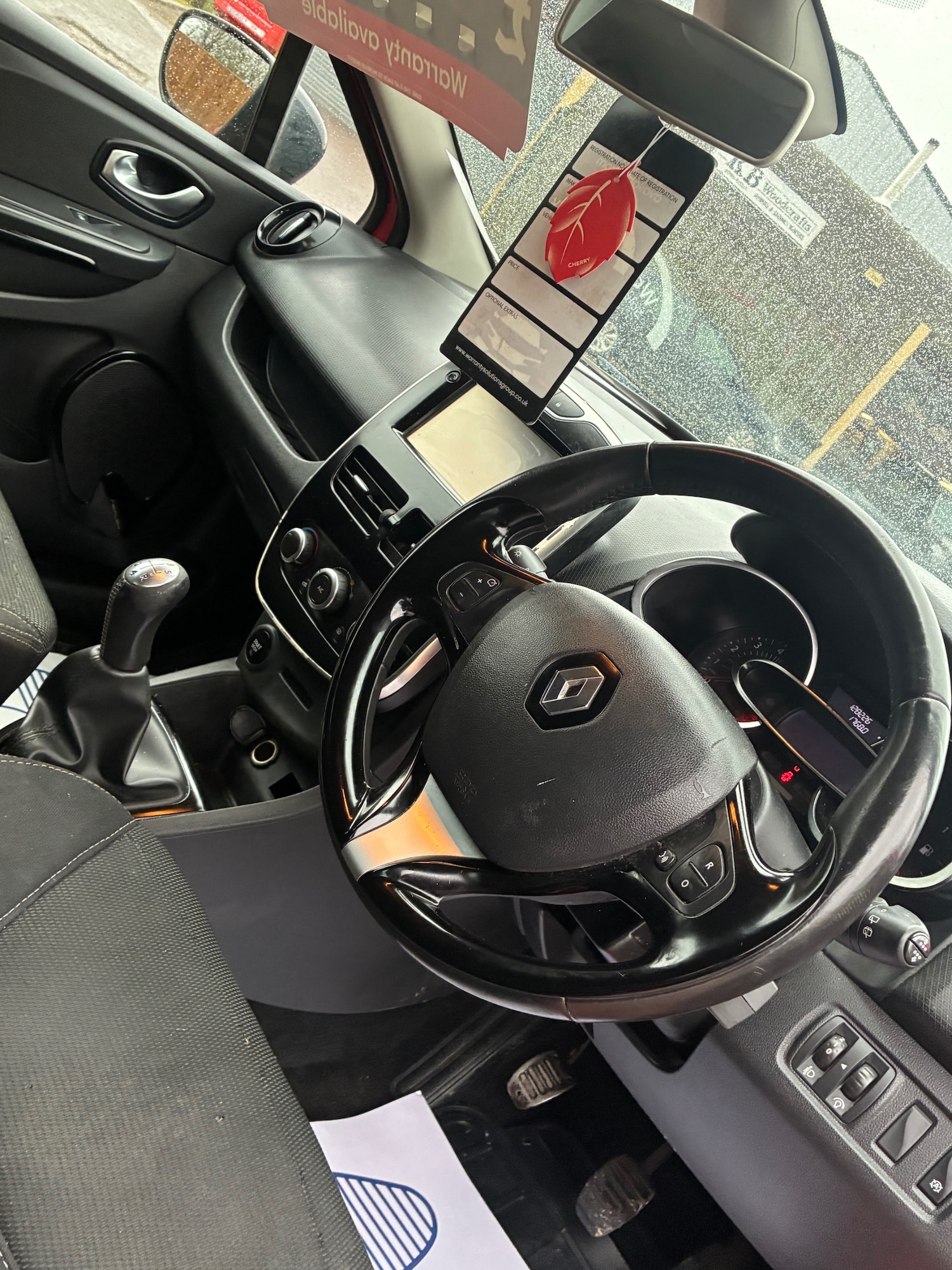 Used Renault Clio 2016 for sale - 77465859: Photo 14