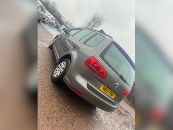 Used Volkswagen Touran 2011 for sale - 76951414: Photo