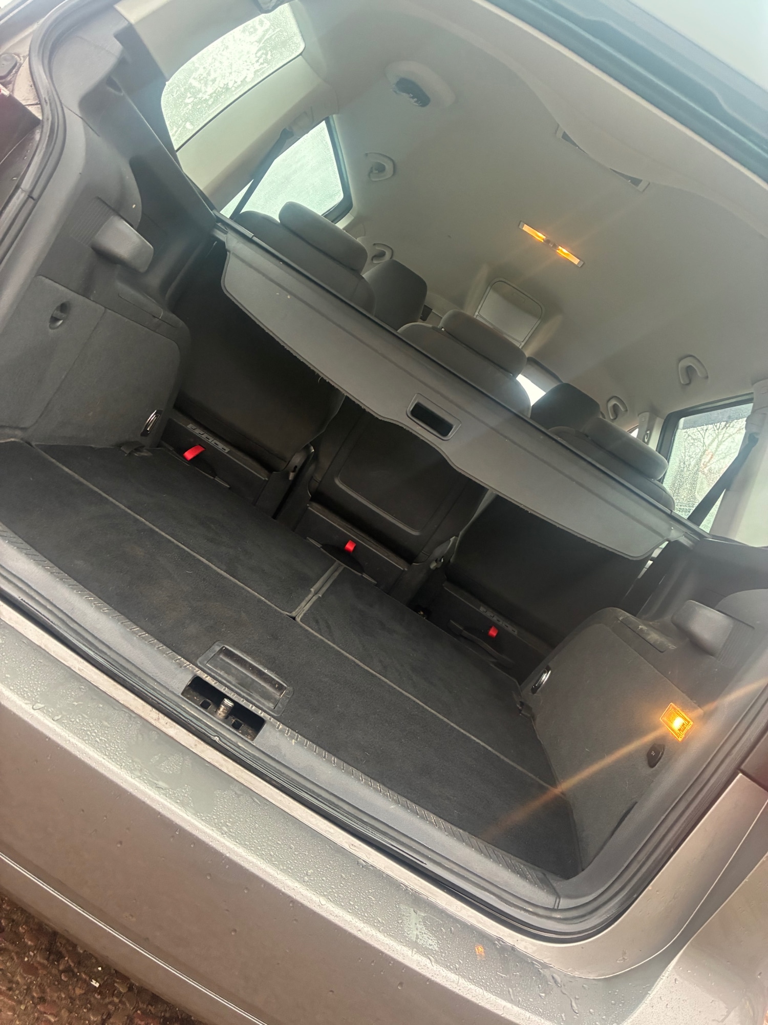 Used Volkswagen Touran 2011 for sale - 76951414: Photo 8