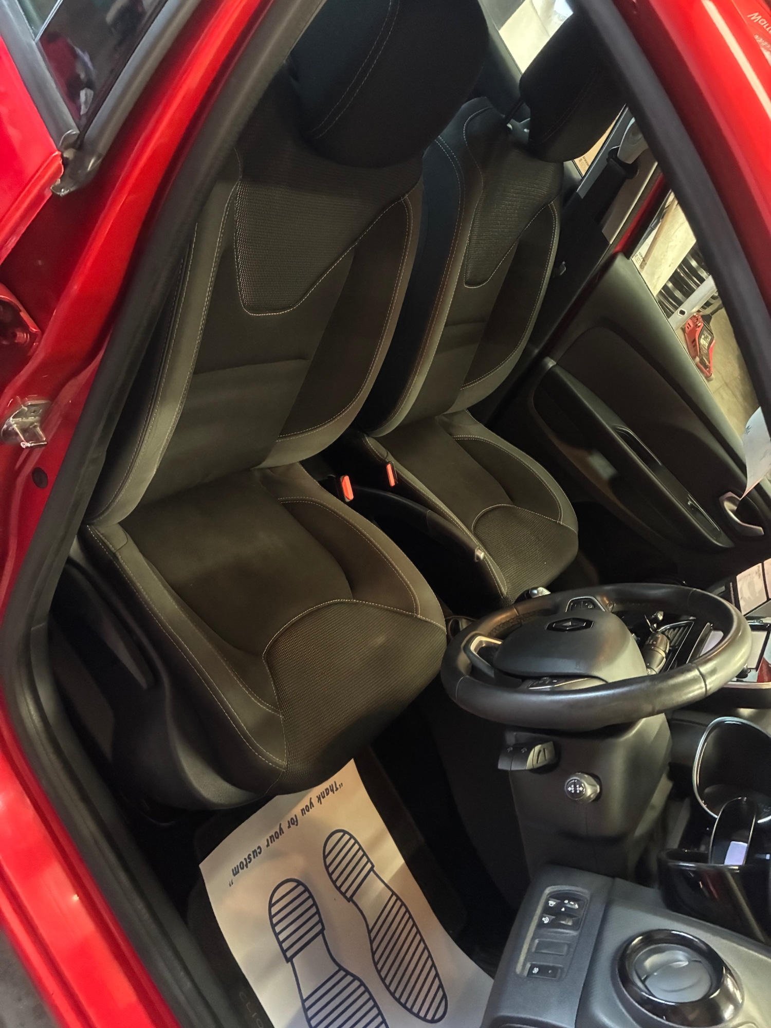 Used Renault Clio 2017 for sale - 77778084: Photo 10