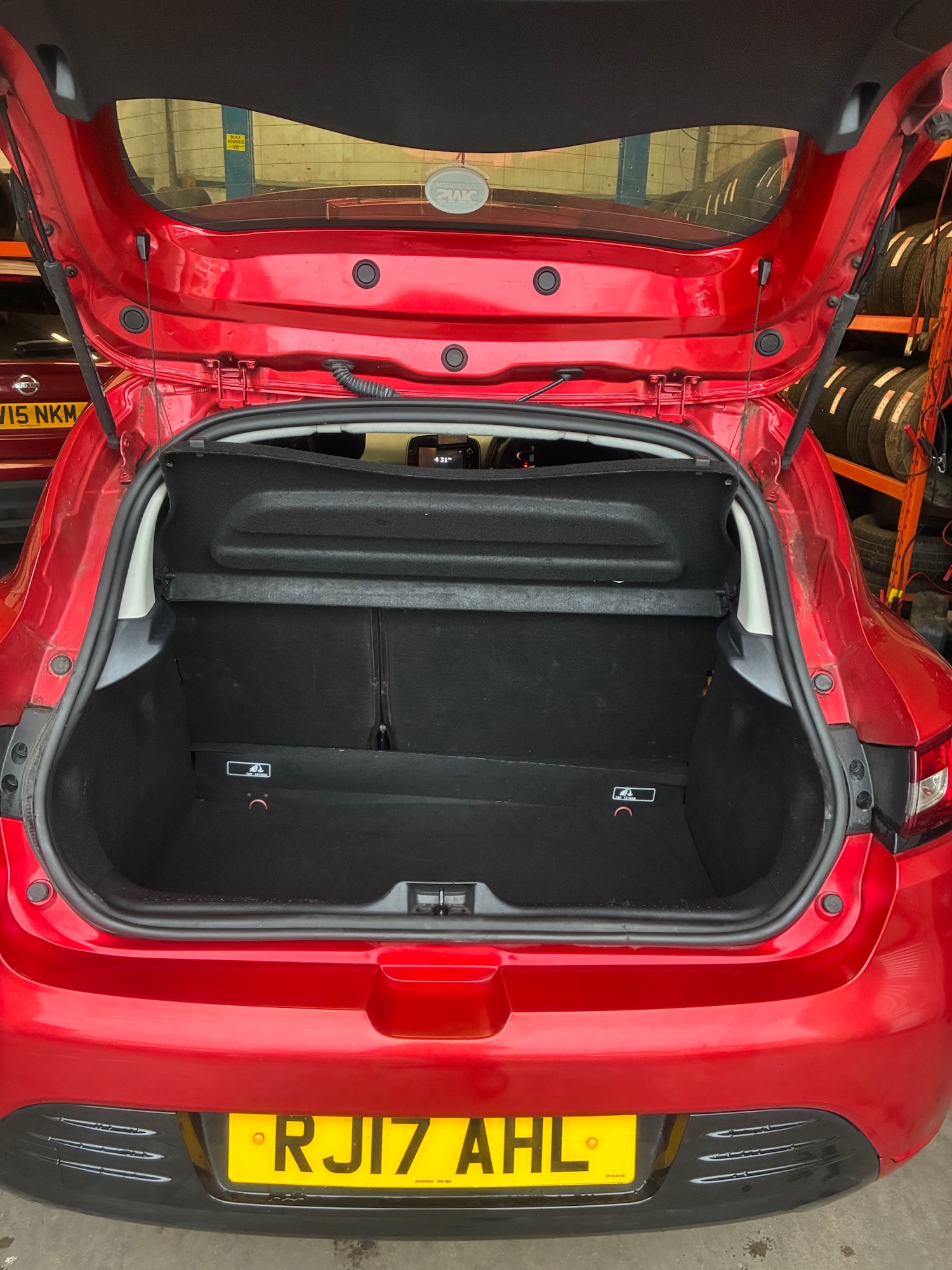 Used Renault Clio 2017 for sale - 77778084: Photo 14