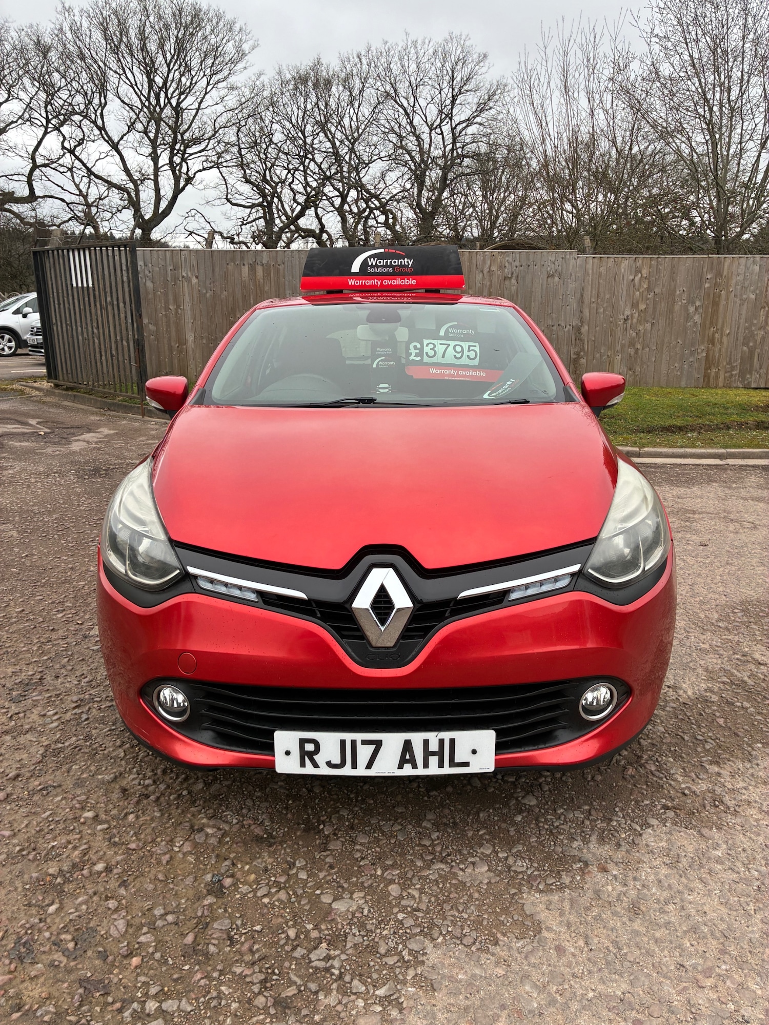 Used Renault Clio 2017 for sale - 77778084: Photo 2