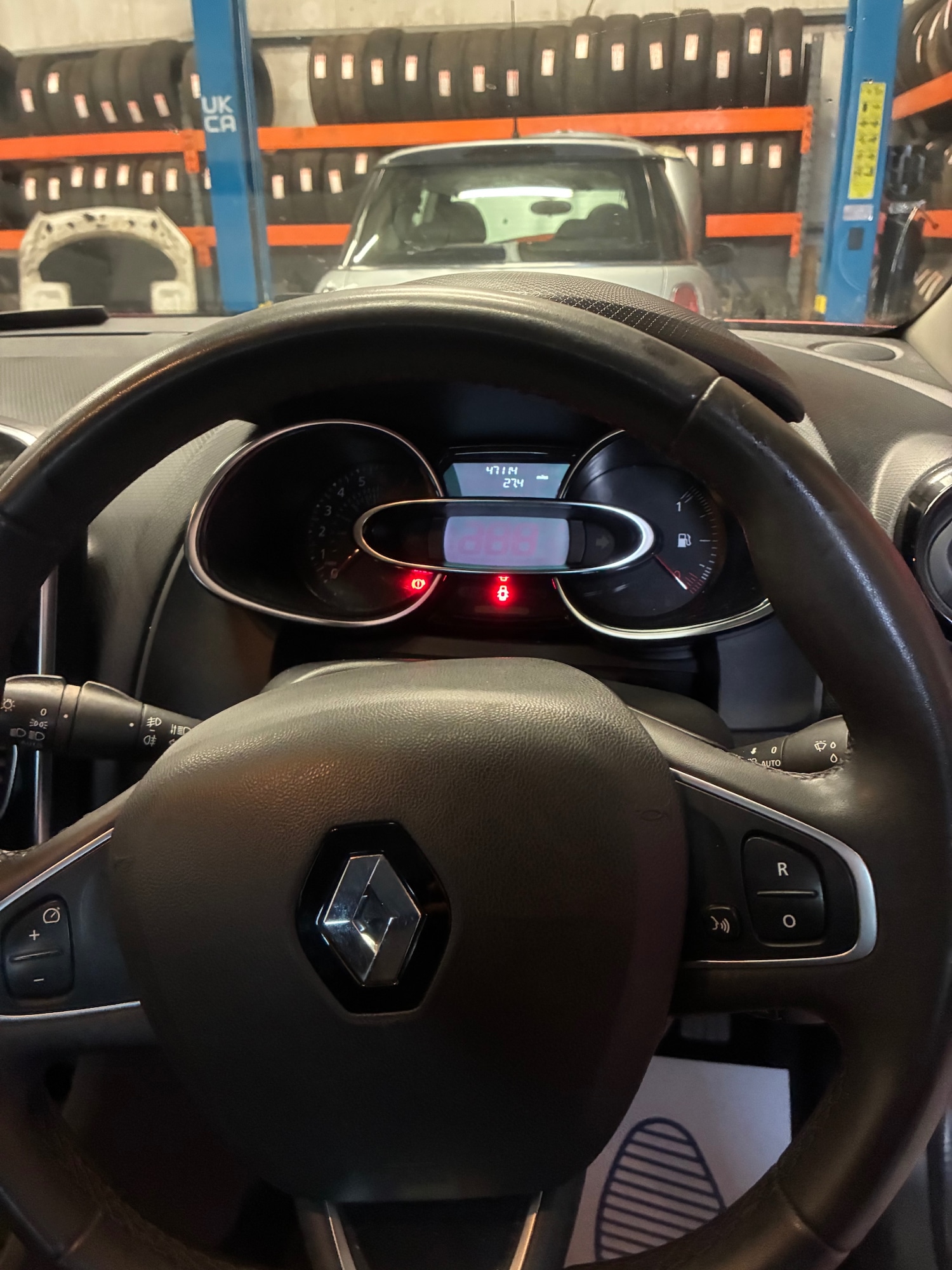 Used Renault Clio 2017 for sale - 77778084: Photo 7