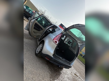 Used Renault Scenic 2010 for sale - 77762260: Photo