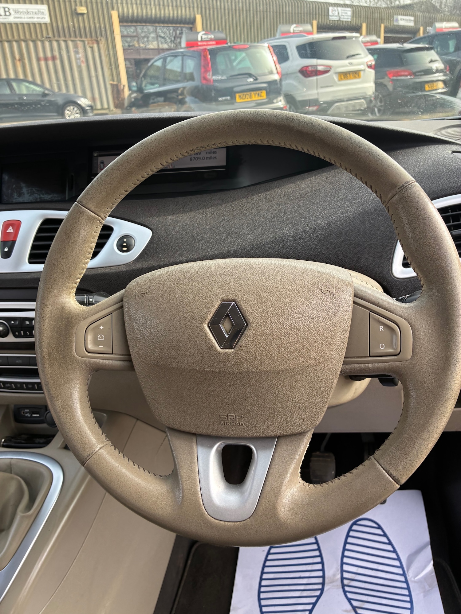 Used Renault Scenic 2010 for sale - 77762260: Photo 7