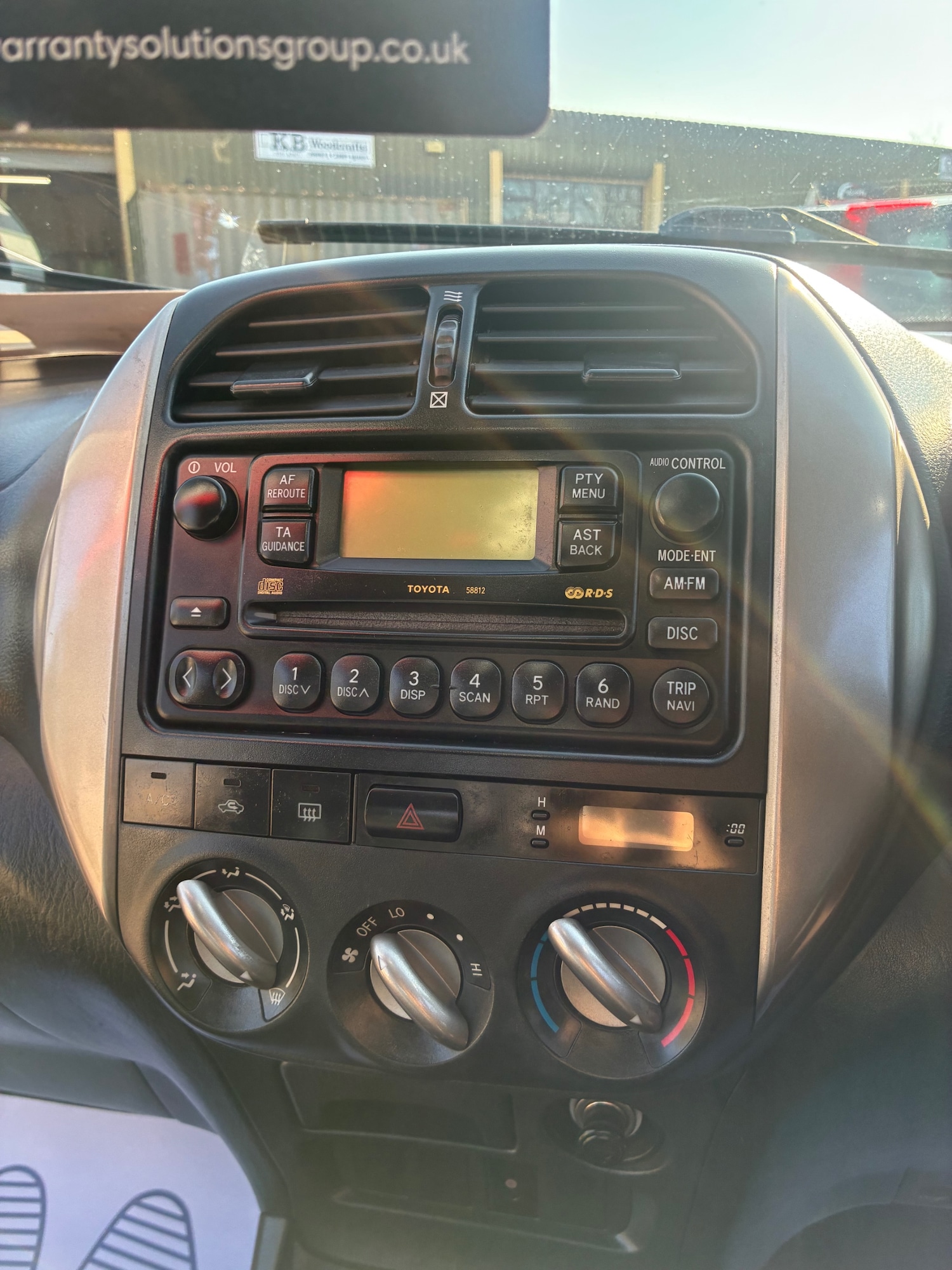 Used Toyota RAV4 2004 for sale - 77745691: Photo 9