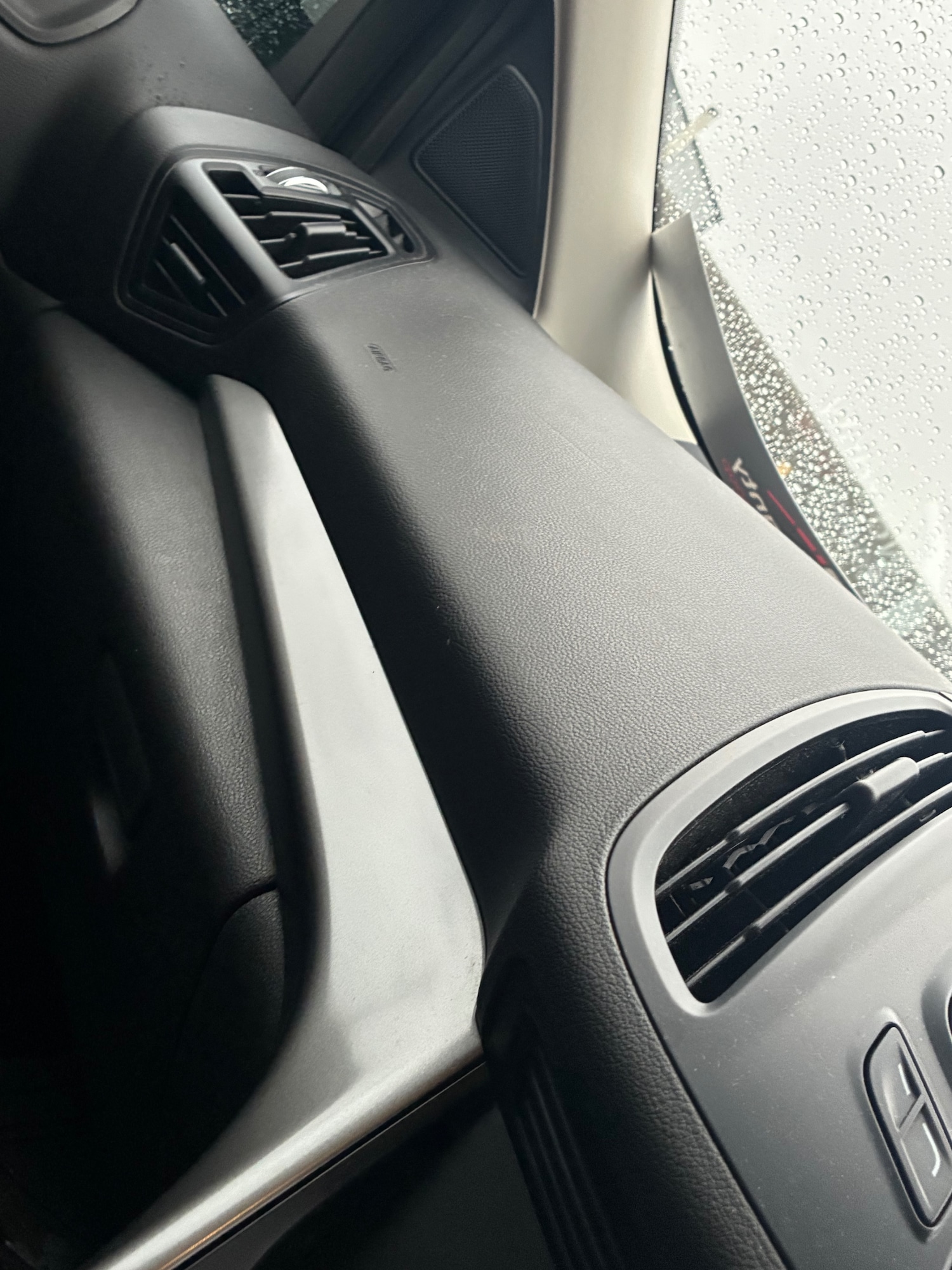 Used Ford Kuga 2014 for sale - 76987118: Photo 15