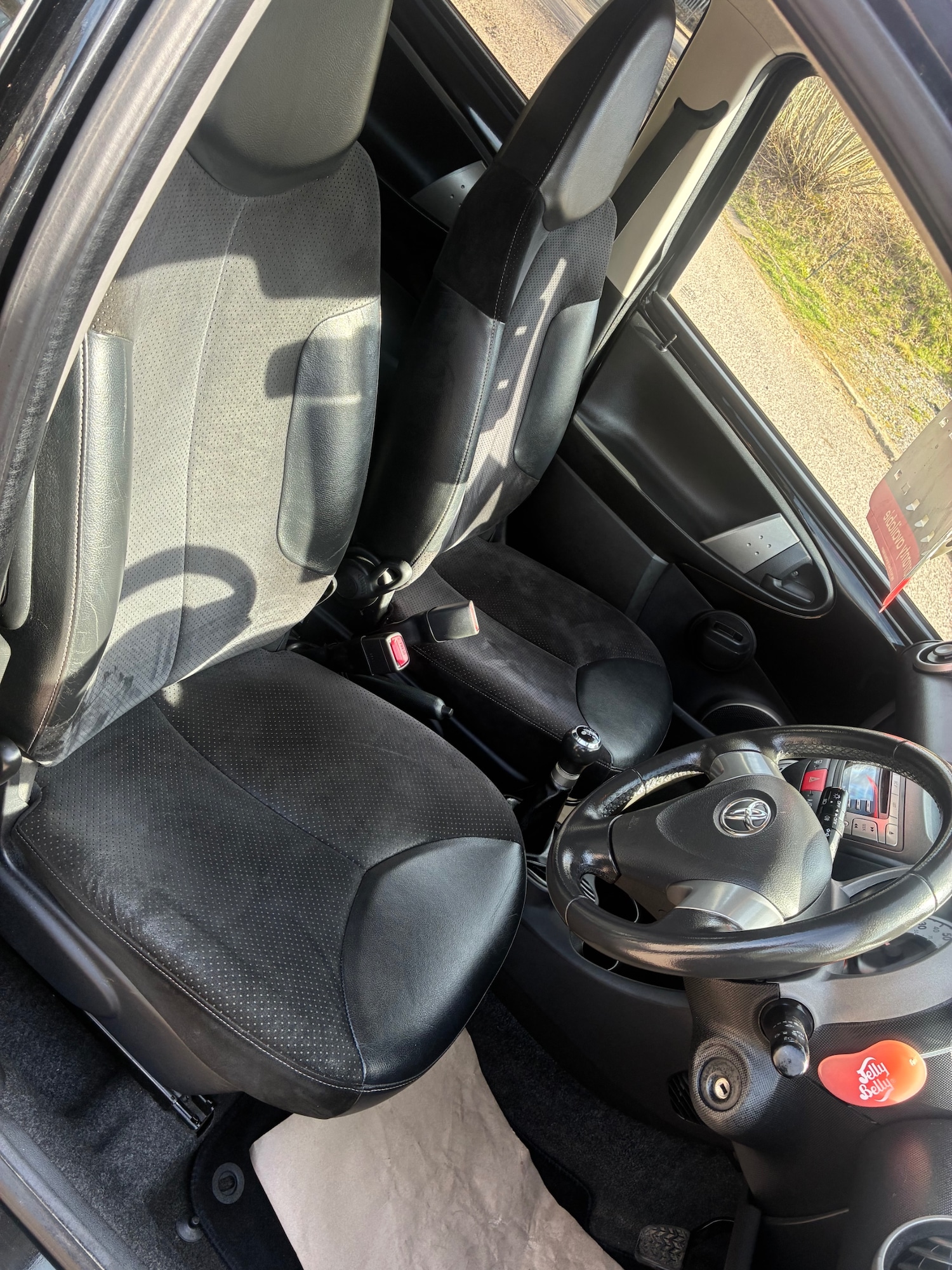 Used Toyota AYGO 2013 for sale - 78143765: Photo 10