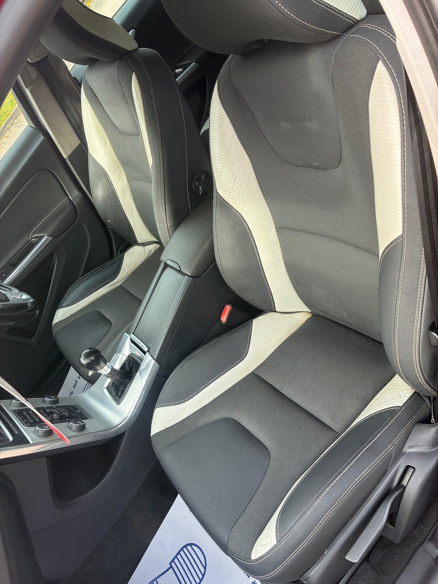 Used Volvo V60 2012 for sale - 77983473: Photo 10