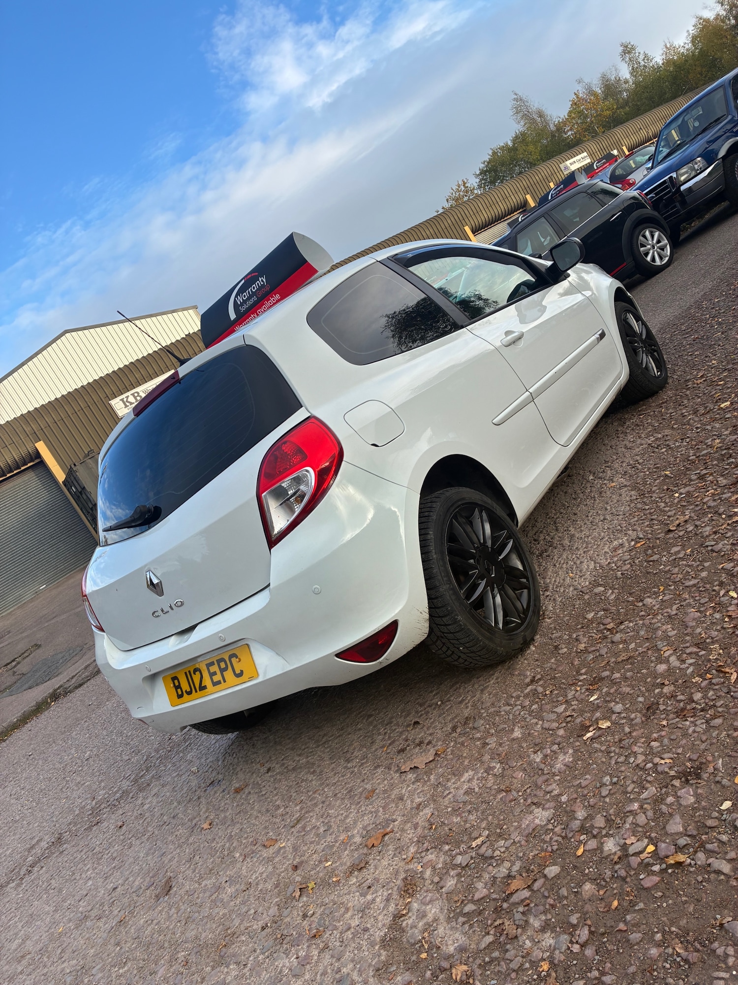 Used Renault Clio 2012 for sale - 76384285: Photo 5
