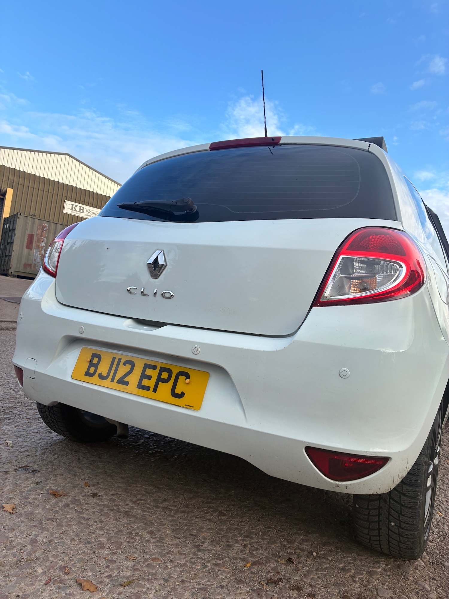 Used Renault Clio 2012 for sale - 76384285: Photo 6