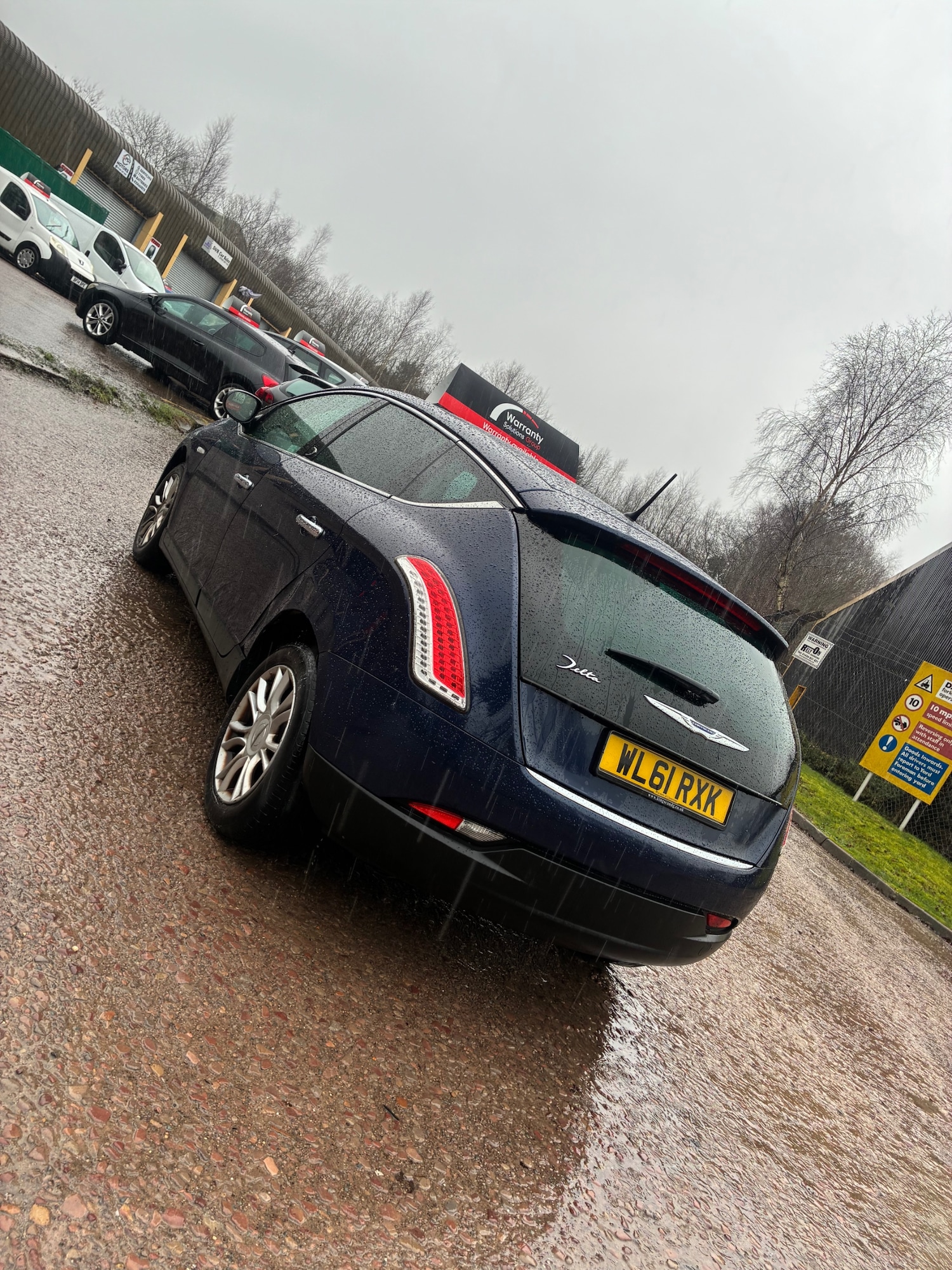 Used Chrysler Delta 2011 for sale - 77543783: Photo 4