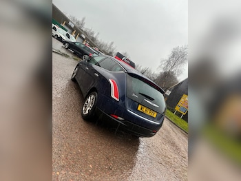 Used Chrysler Delta 2011 for sale - 77543783: Photo