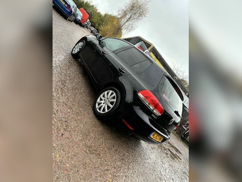 Used Volkswagen Golf 2010 for sale - 76534955: Photo