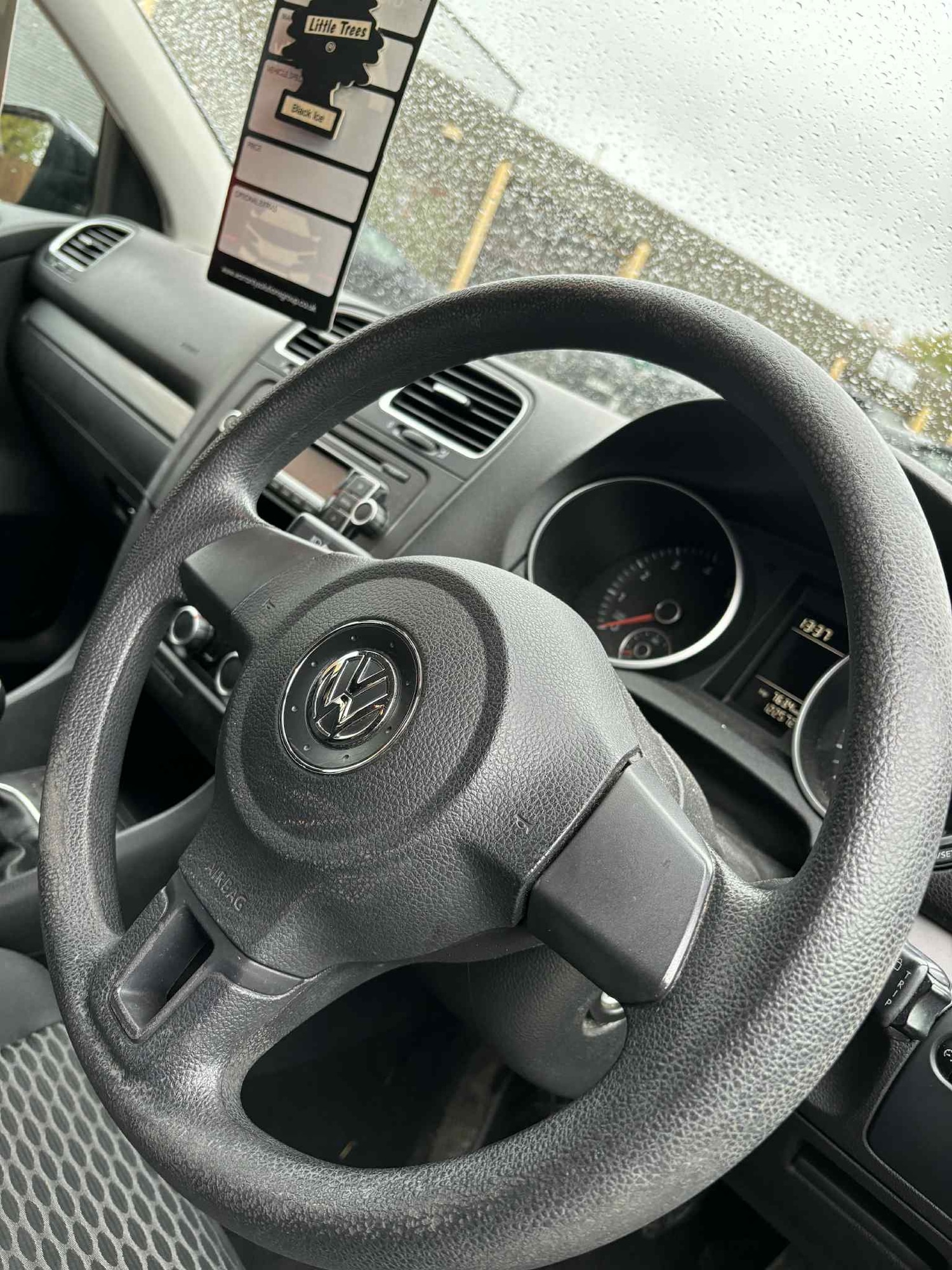 Used Volkswagen Golf 2010 for sale - 76534955: Photo 8