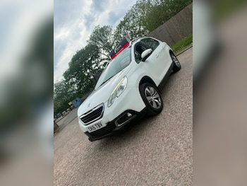 Used Peugeot 2008 2015 for sale - 78531740: Photo