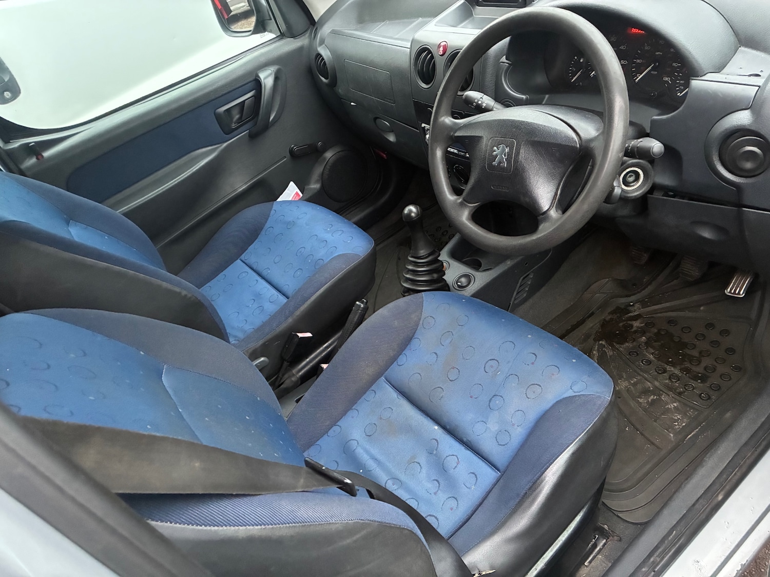 Used Peugeot Partner 2003 for sale - 77198332: Photo 10