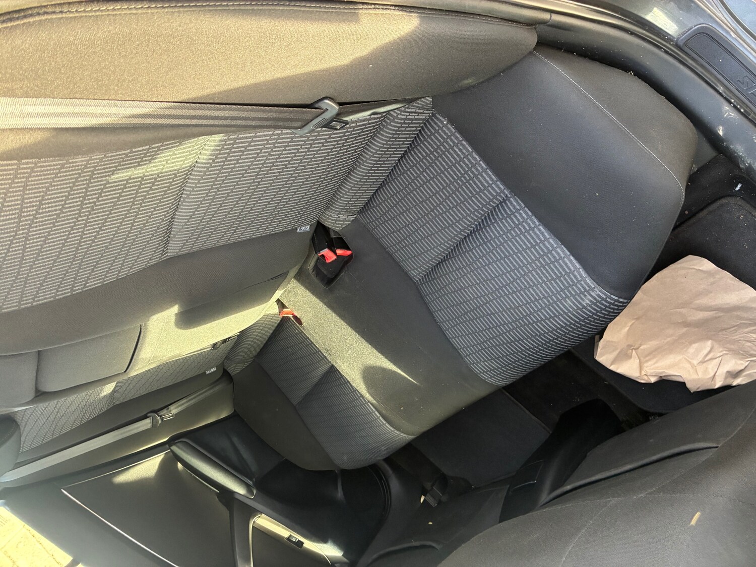 Used Toyota Avensis 2010 for sale - 77931911: Photo 11