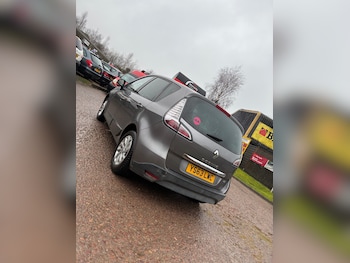 Used Renault Scenic 2013 for sale - 77418551: Photo