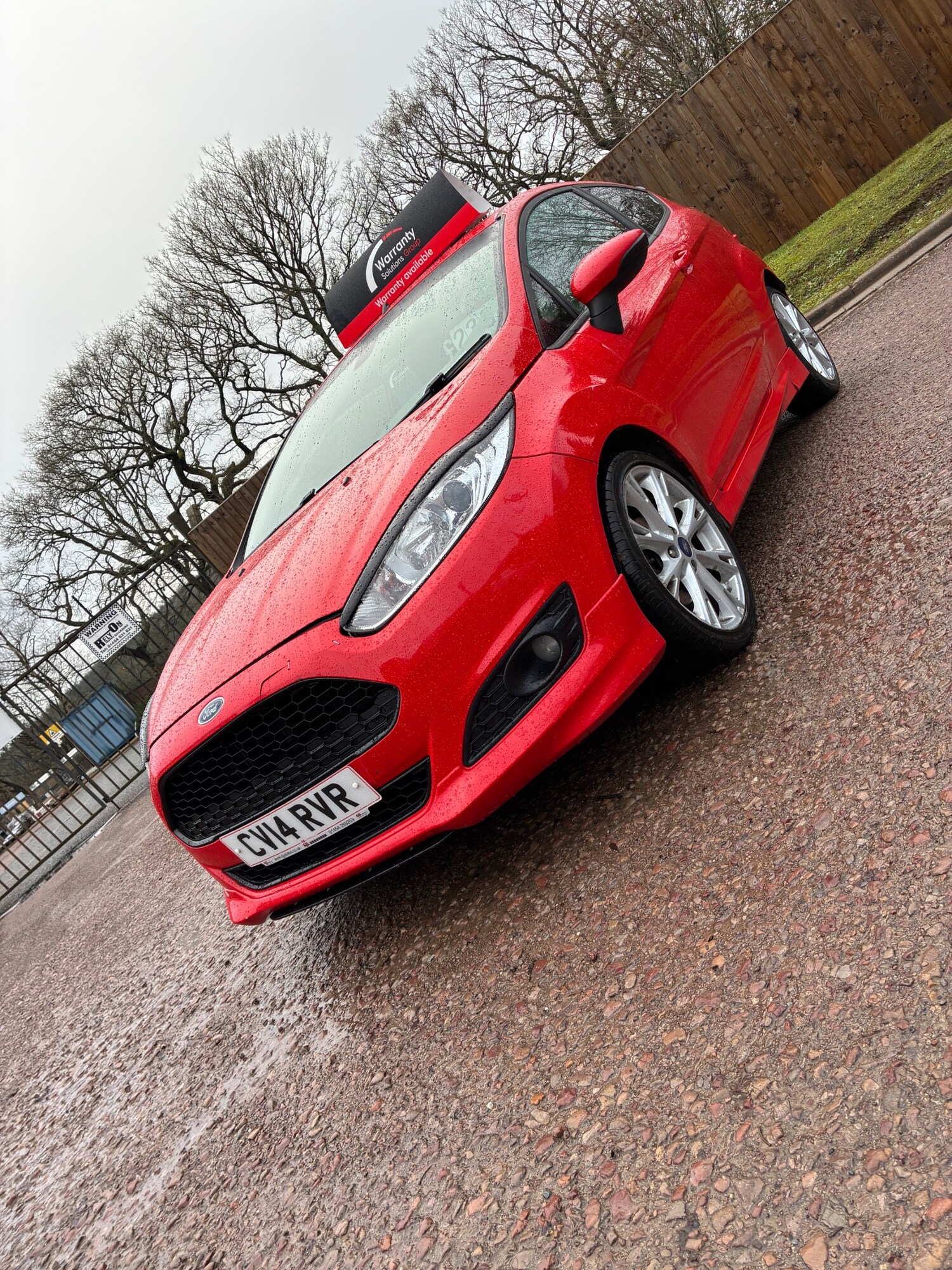 Used Ford Fiesta 2014 for sale - 77234009: Photo 3