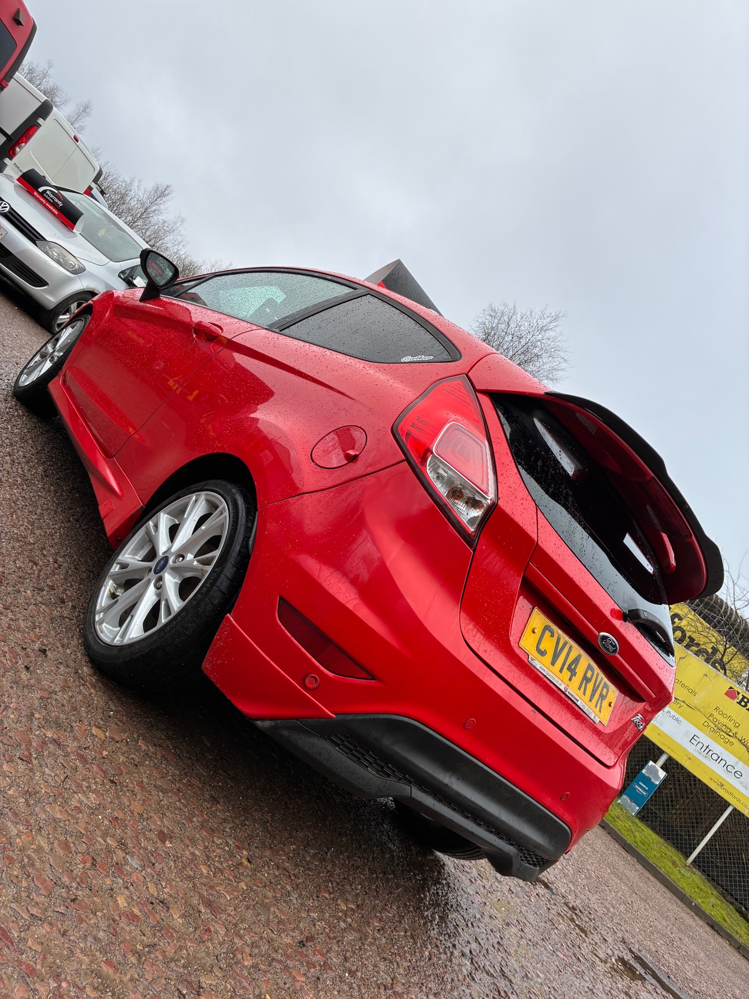 Used Ford Fiesta 2014 for sale - 77234009: Photo 4