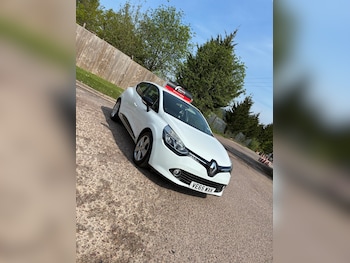 Used Renault Clio 2015 for sale - 78531588: Photo
