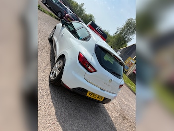 Used Renault Clio 2015 for sale - 78531588: Photo