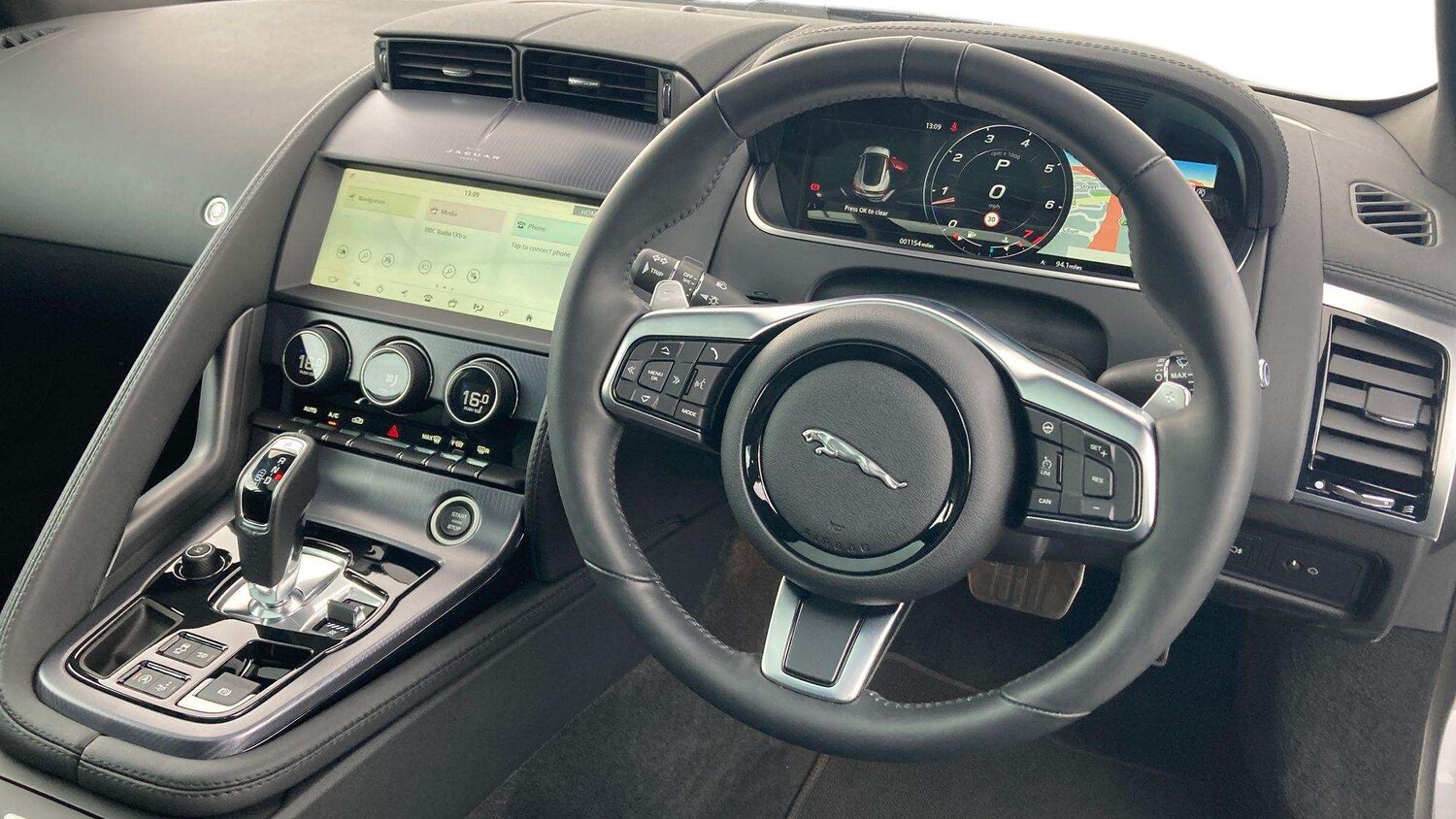 Used Jaguar F-Type 2024 for sale - 76460373: Photo 15