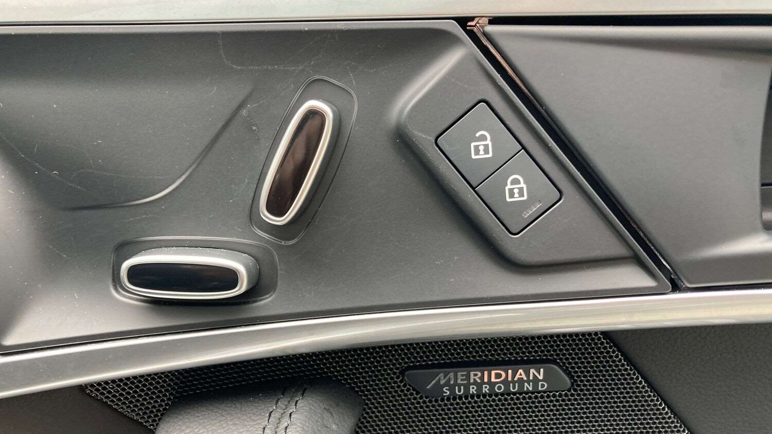 Used Jaguar F-Type 2024 for sale - 76460373: Photo 25