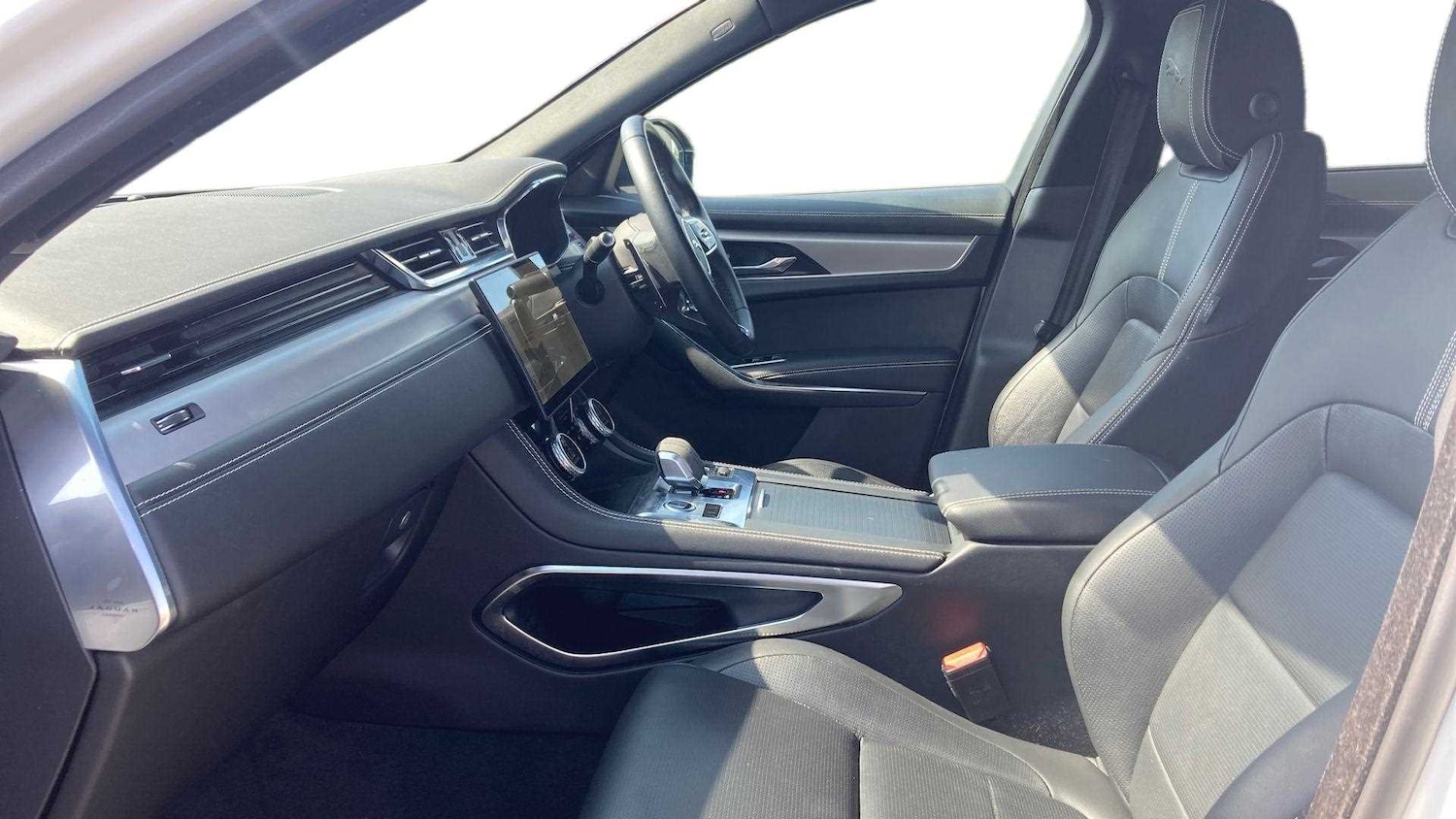 Used Jaguar F-Pace 2023 for sale - 76460007: Photo 3