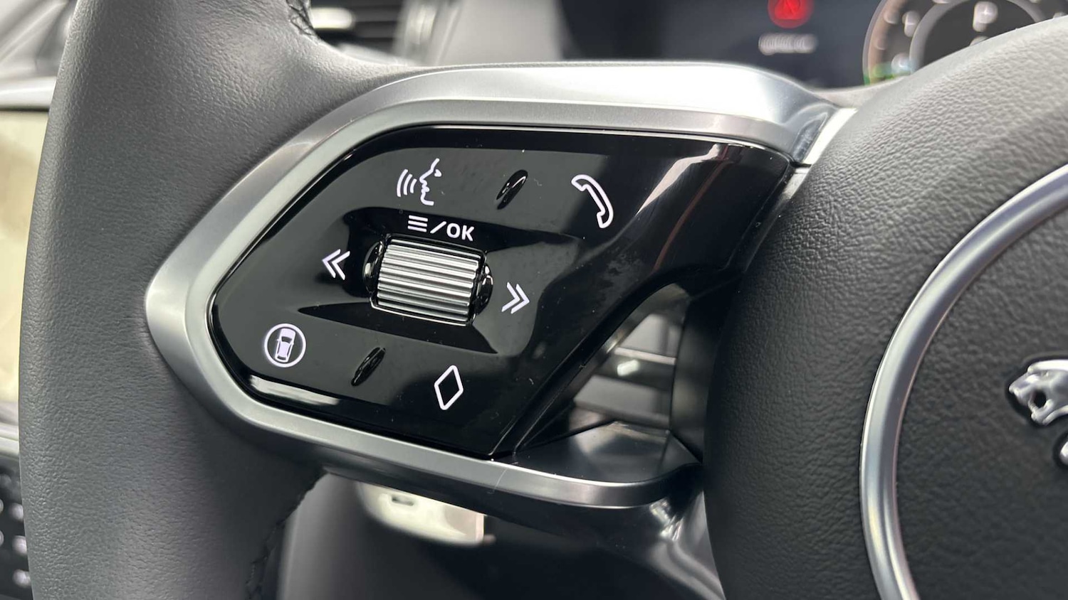 Used Jaguar E-Pace 2024 for sale - 76459845: Photo 16