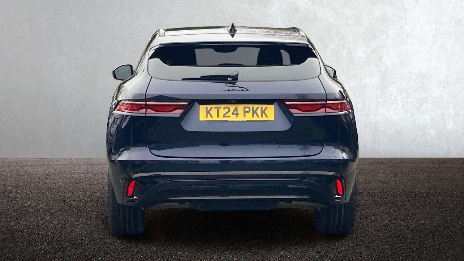 Used Jaguar F-Pace 2024 for sale - 77615294: Photo 6