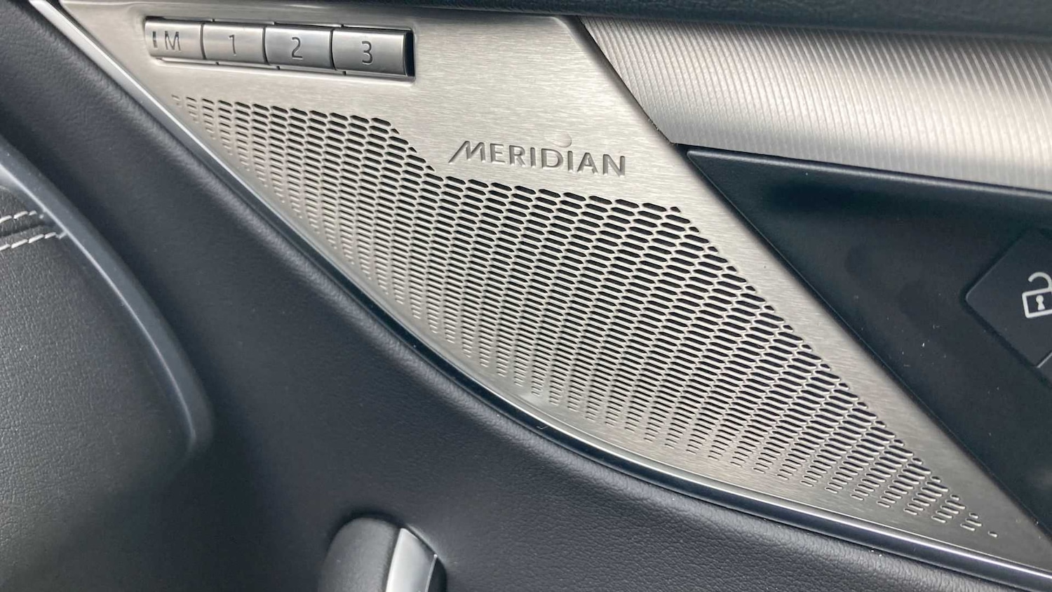 Used Jaguar F-Pace 2024 for sale - 76460421: Photo 24