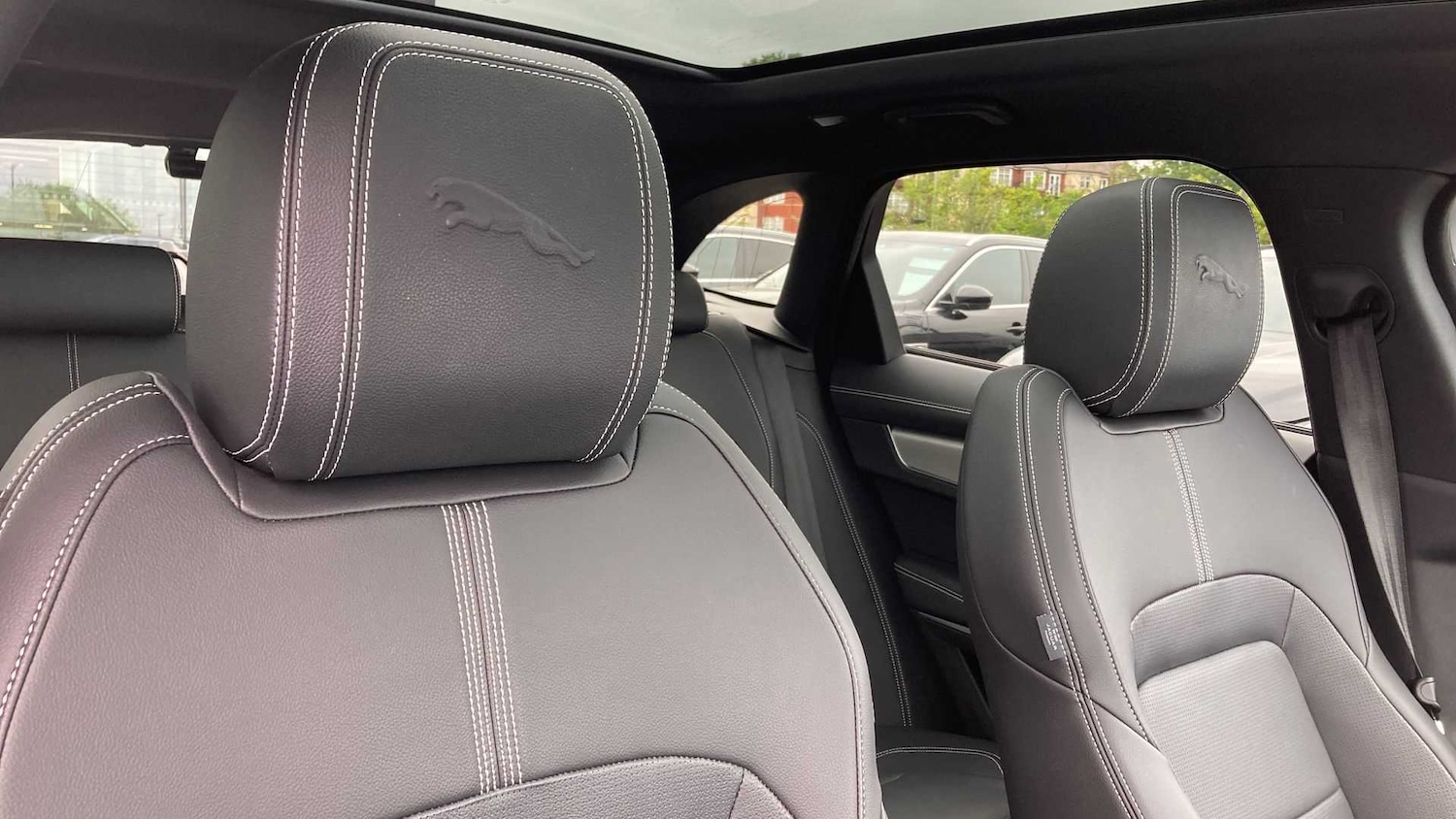 Used Jaguar F-Pace 2024 for sale - 76460421: Photo 29