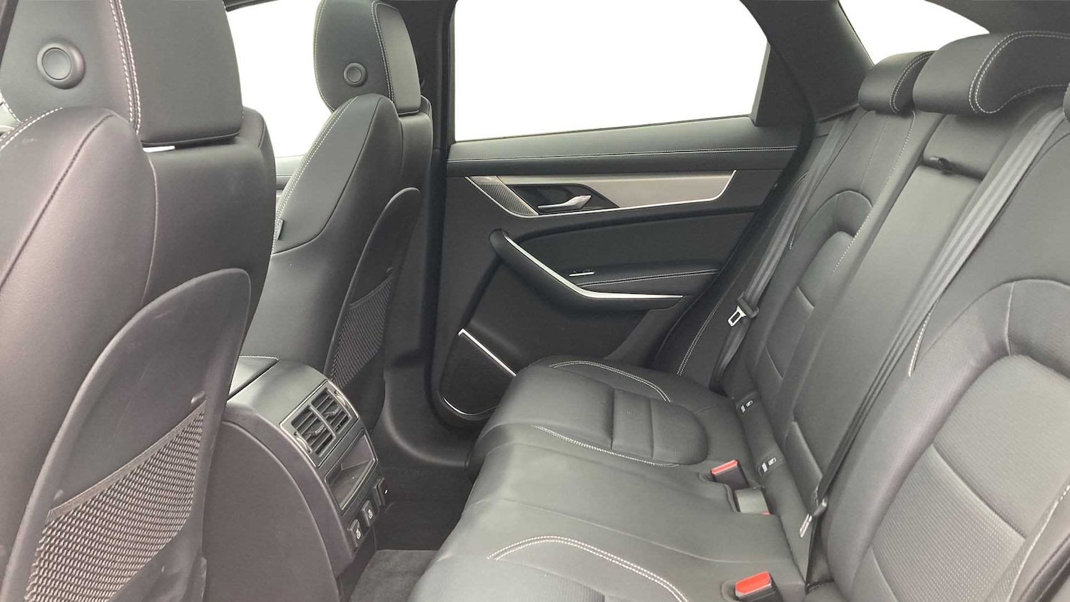 Used Jaguar F-Pace 2024 for sale - 76460421: Photo 4