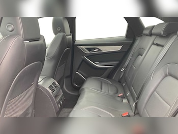 Used Jaguar F-Pace 2024 for sale - 76460421: Photo