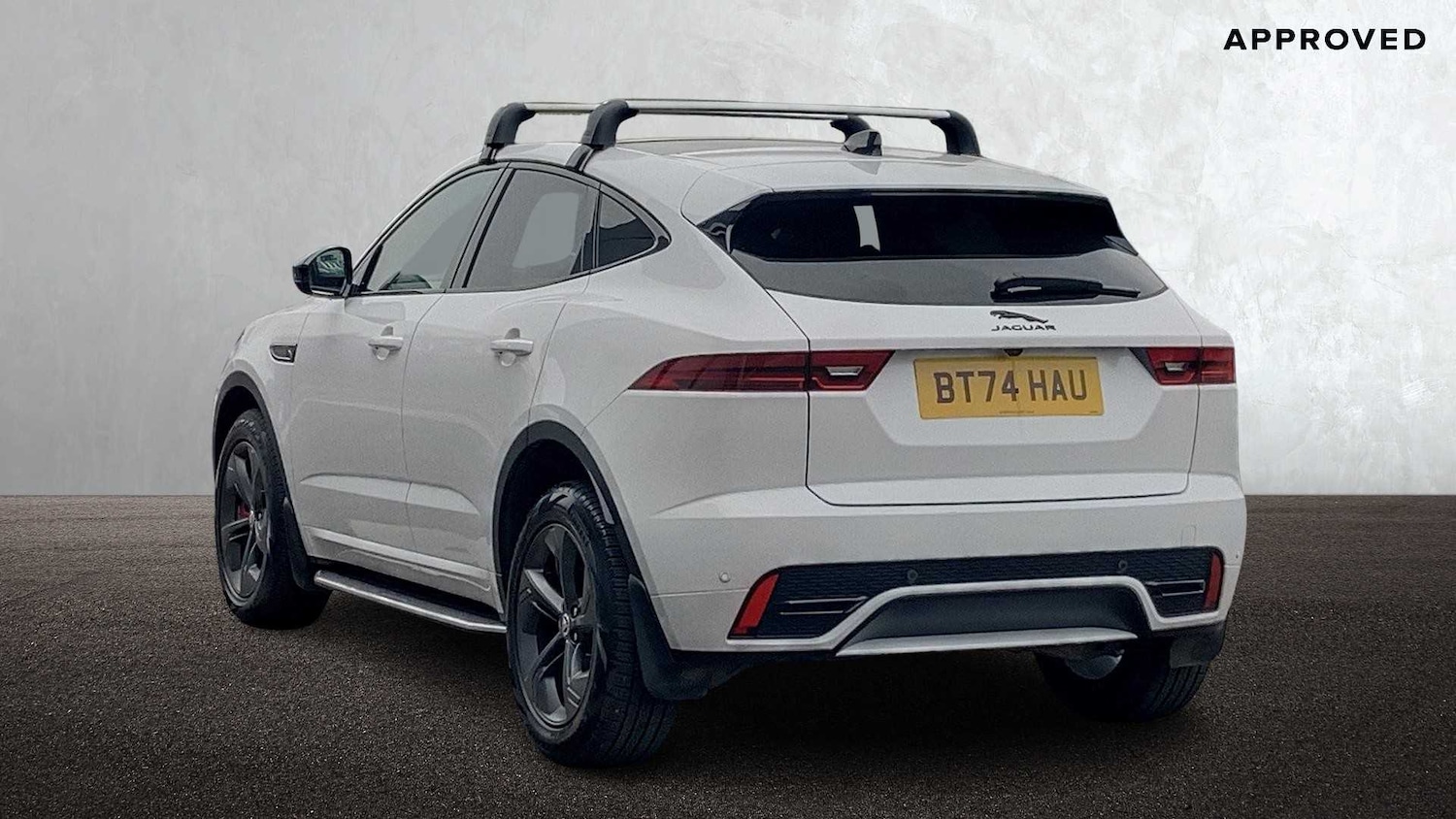 Used Jaguar E-Pace 2024 for sale - 76460445: Photo 2