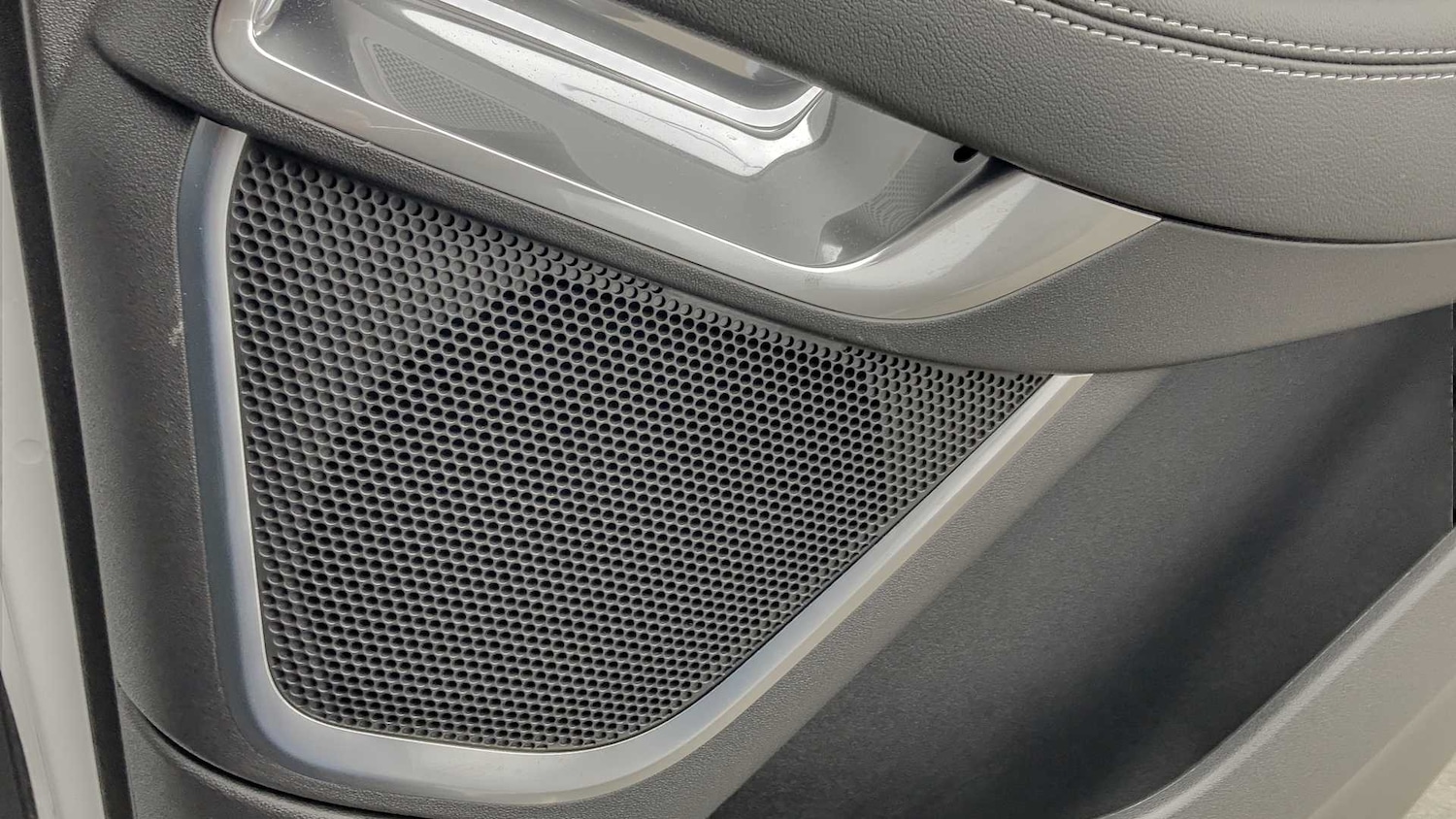 Used Jaguar E-Pace 2024 for sale - 76460445: Photo 24