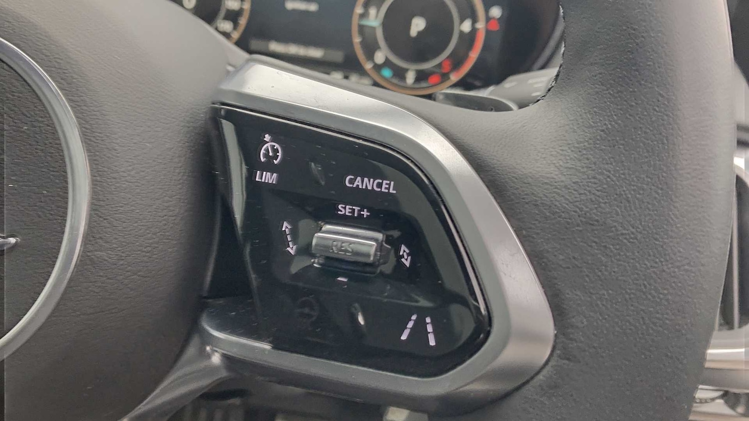 Used Jaguar E-Pace 2024 for sale - 76460445: Photo 26