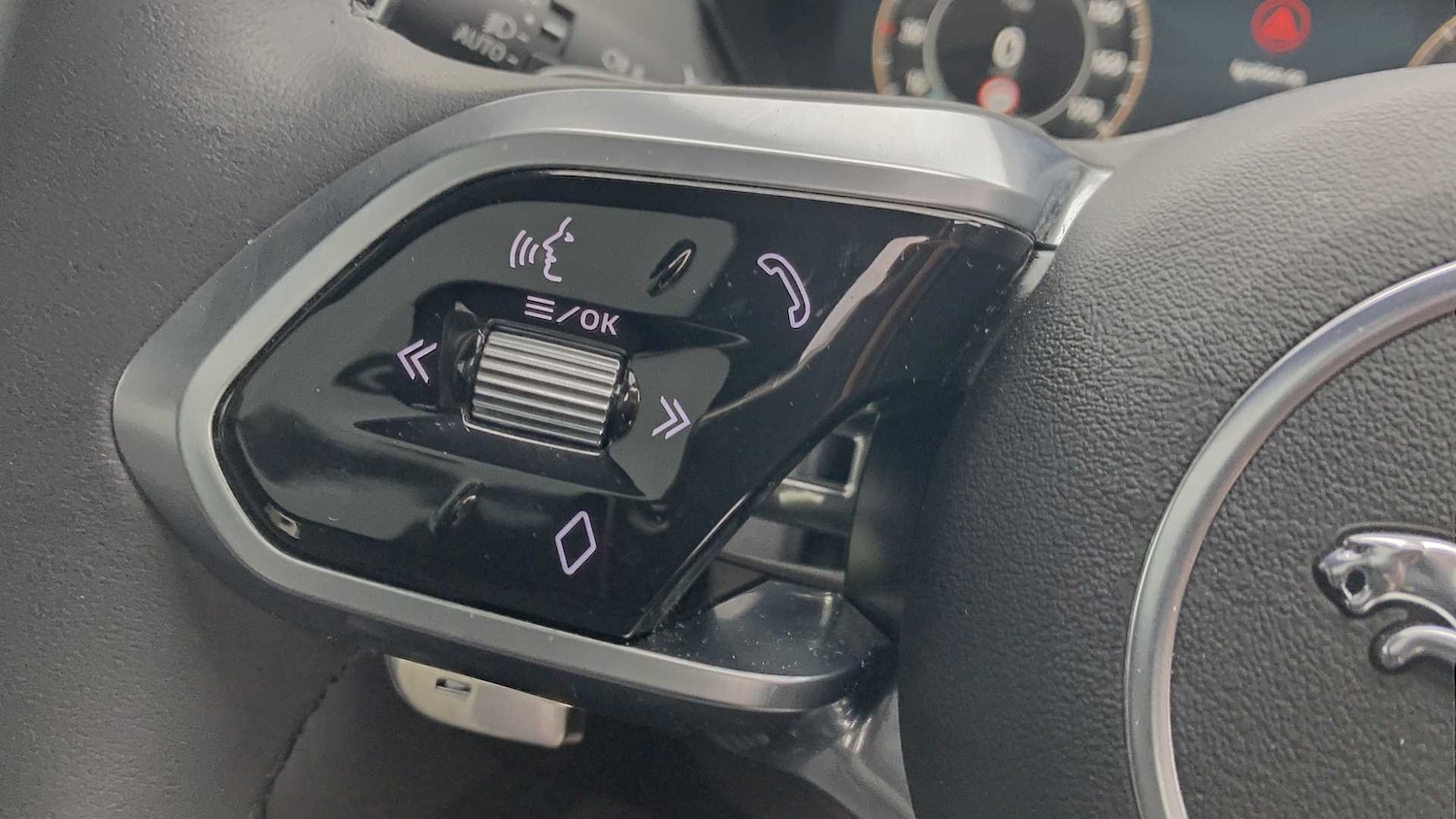 Used Jaguar E-Pace 2024 for sale - 76460445: Photo 28